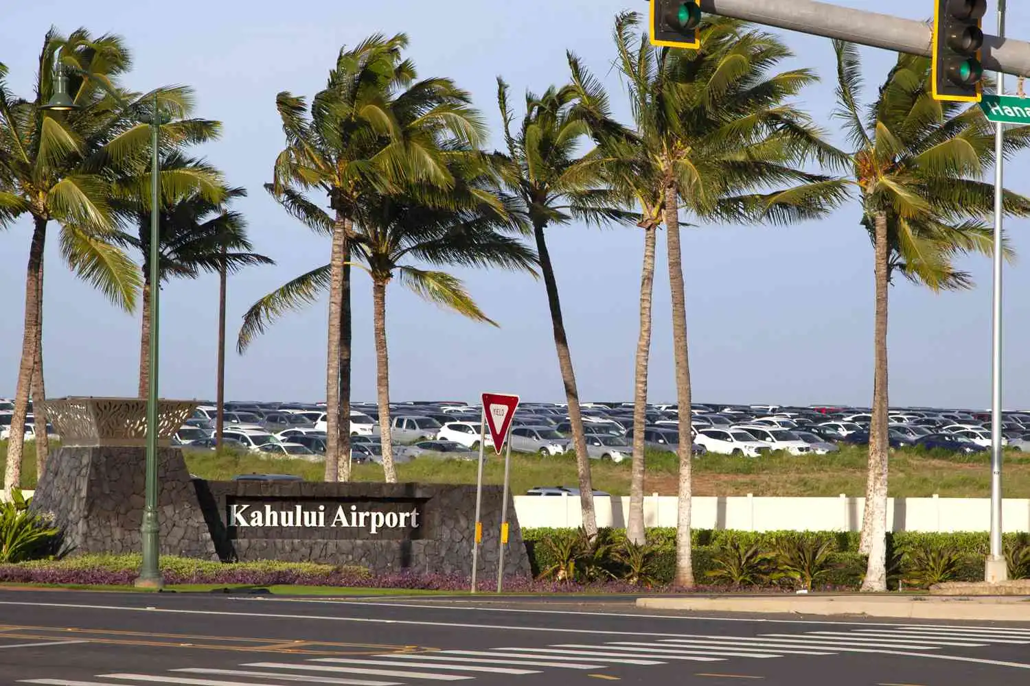 6 heridos Vuelo de American Airlines aterrizando forzosamente en el aeropuerto de Kahului, Hawái