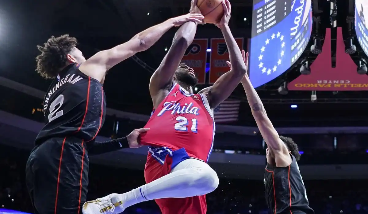 76ers, Pistons, récord de la franquicia, 22da derrota consecutiva, Spurs, Lakers, parón, racha de 18 partidos