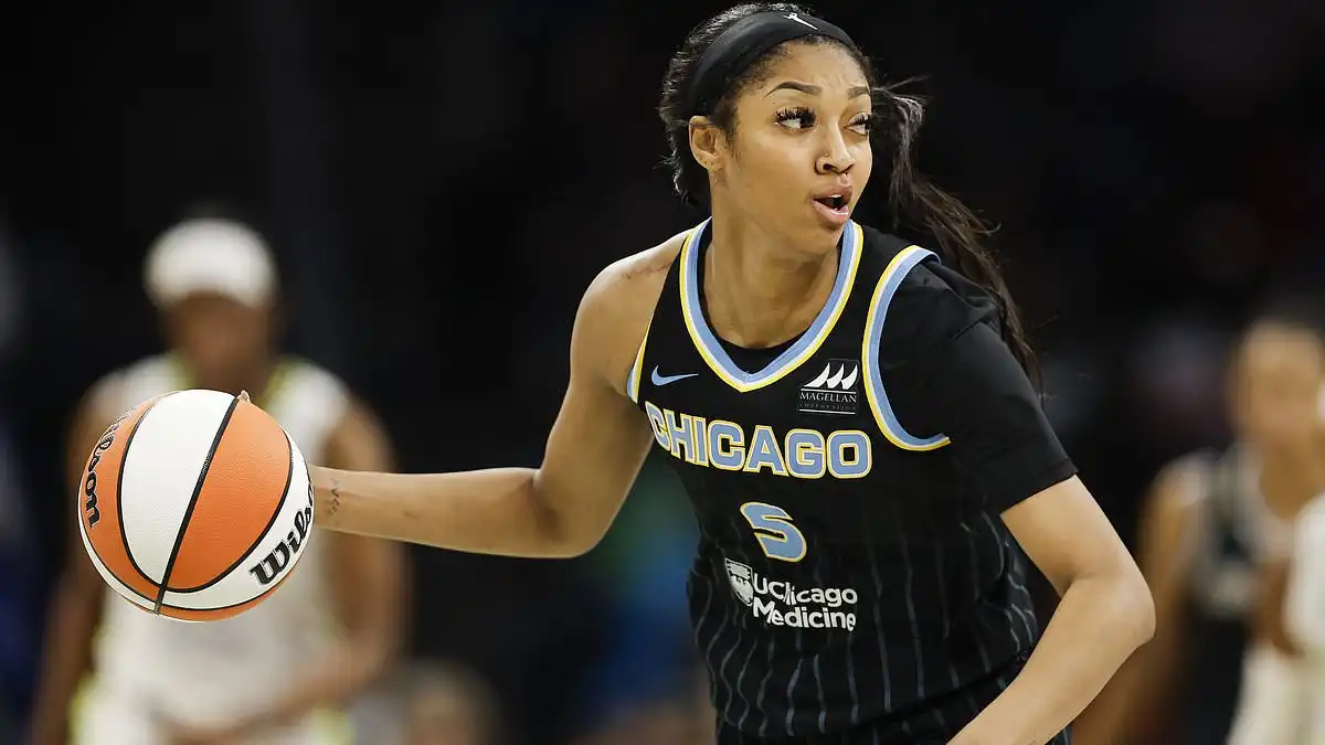 Angel Reese debuta en la WNBA Derrota de Chicago Sky