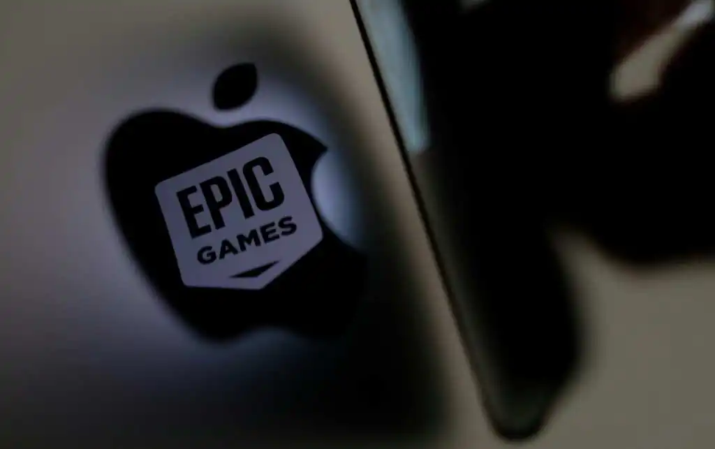Apple levanta la prohibición de la tienda de aplicaciones de la UE para el creador de Fortnite, Epic