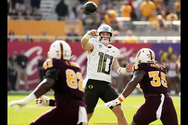 Bo Nix tiene 6 touchdowns, el máximo de su carrera, el No. 6 Oregon aplasta a Arizona State