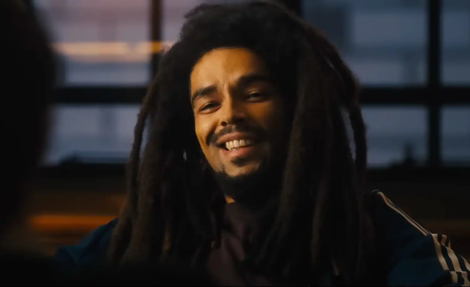 El actor principal de la película biográfica de Bob Marley recibe la aprobación de Ziggy Marley por ''One Love''