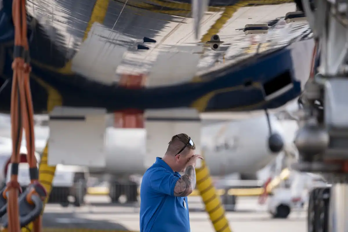 Las acciones de Boeing se desploman: investigación activa del Boeing 737 Max 9