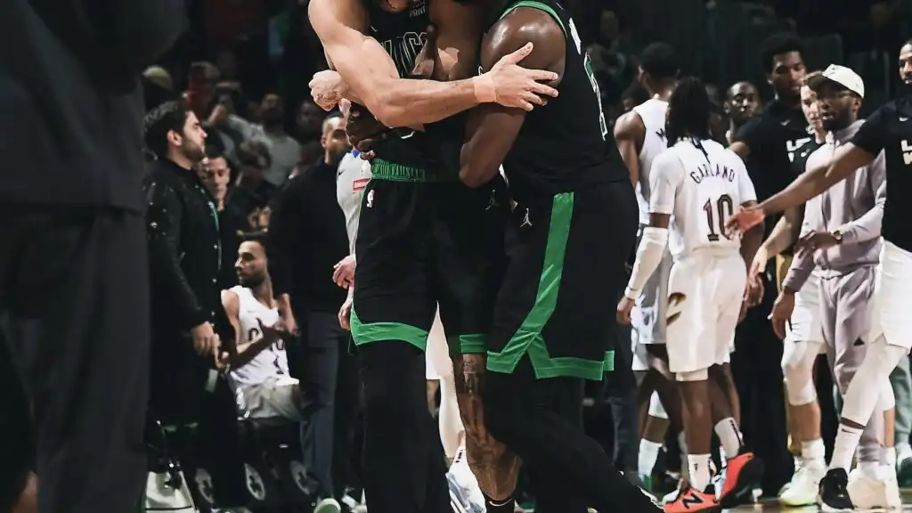 Boston Celtics gana a Cavaliers y llega a la final de la Conferencia Este