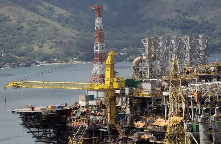 Producción de petróleo de Brasil aumenta 3,9% en mayo