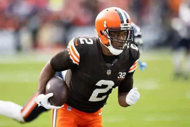 Browns Inactivos: Amari Cooper FUERA, Juan Thornhill activo vs. Jets