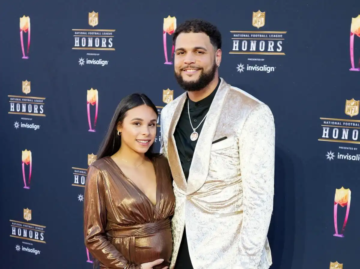 Receptor abierto de los Buccaneers, Mike Evans, esposa, Ashli Dotson, biografía, familia y antecedentes