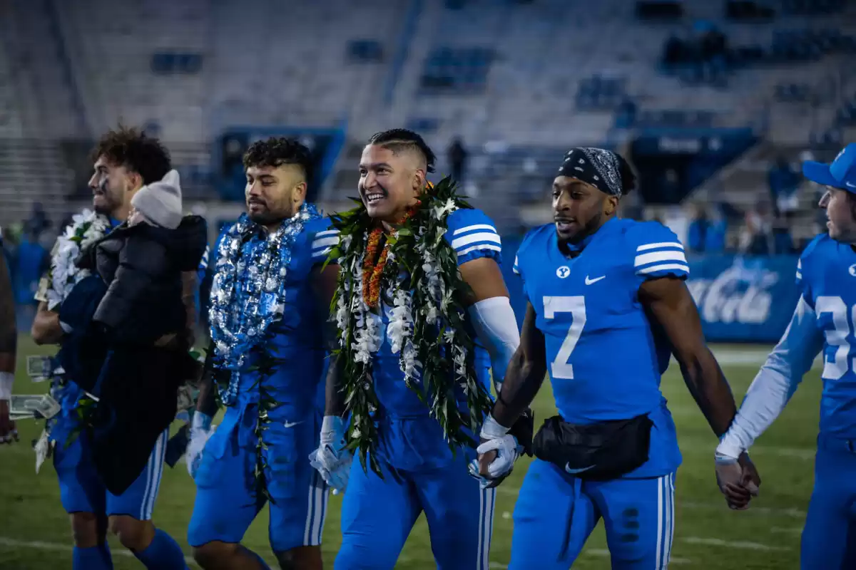 Preguntas del Día de la Tercera Edad de BYU rodean.getRequestDispatcher'https://www.sbnation.com/college-football/2021/11/18/22789372/byu-football-senior-day-questions-2021-optimization'