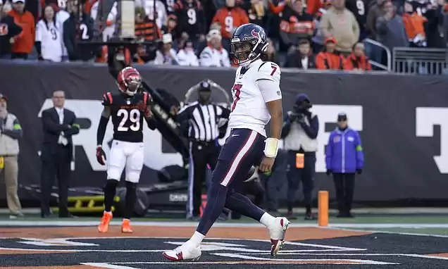 Serie ganadora de C.J. Stroud, los Texans superan a los Bengals