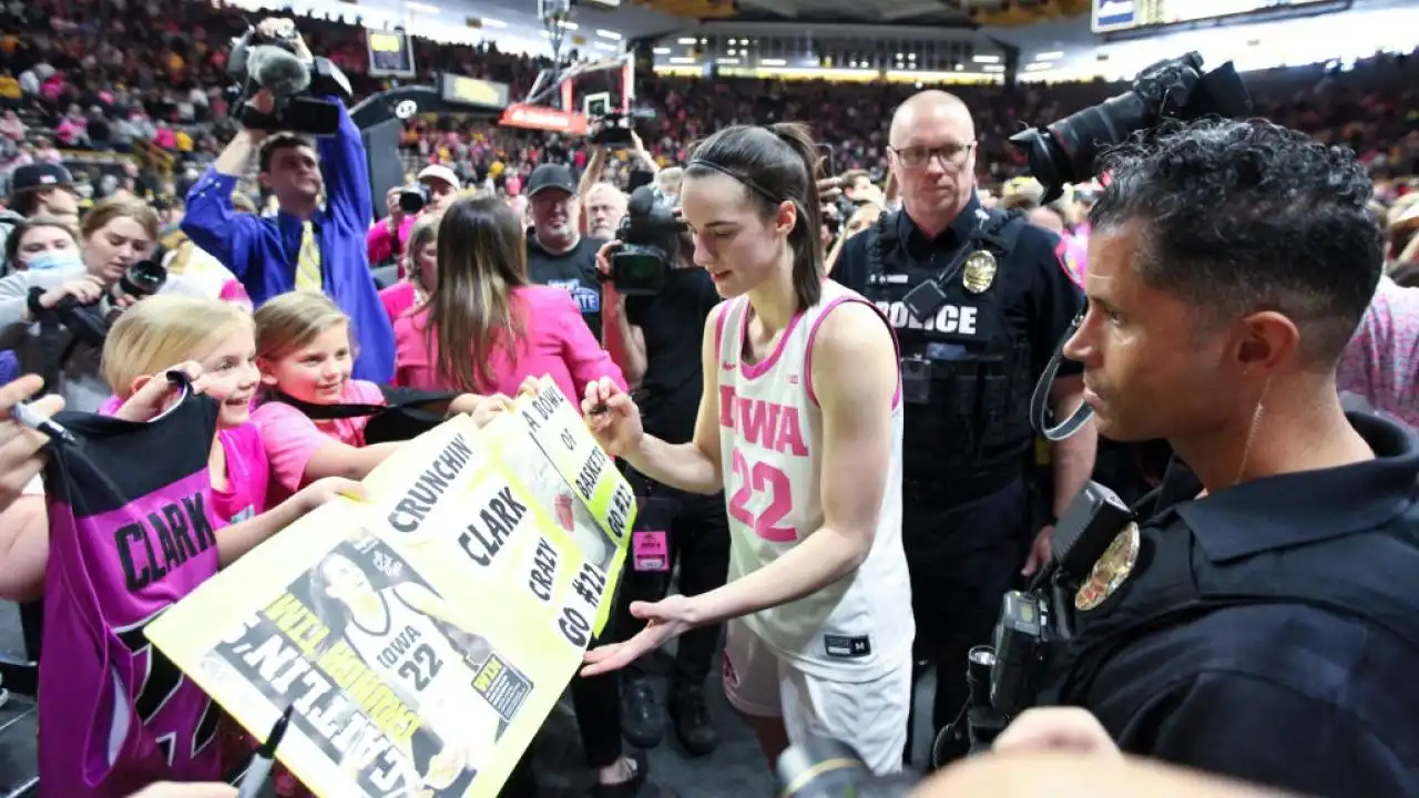 Caitlin Clark impacta el baloncesto femenino Hoosier State