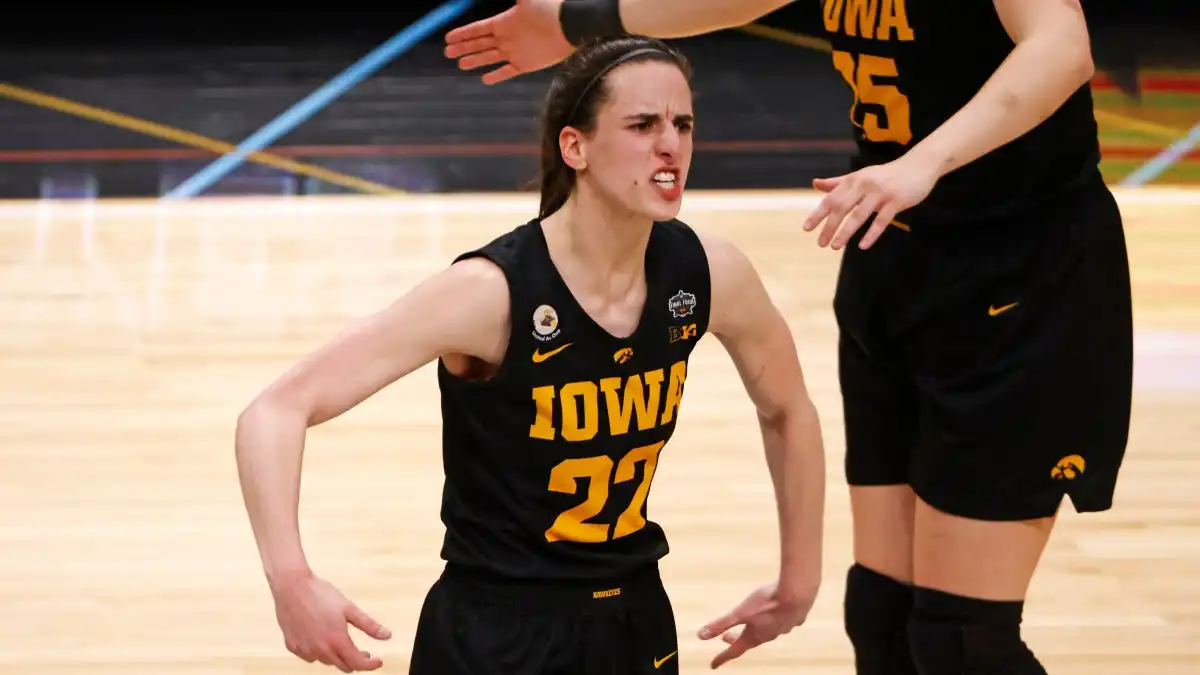 Caitlin Clark Récord de anotaciones de la NCAA en baloncesto femenino de Iowa