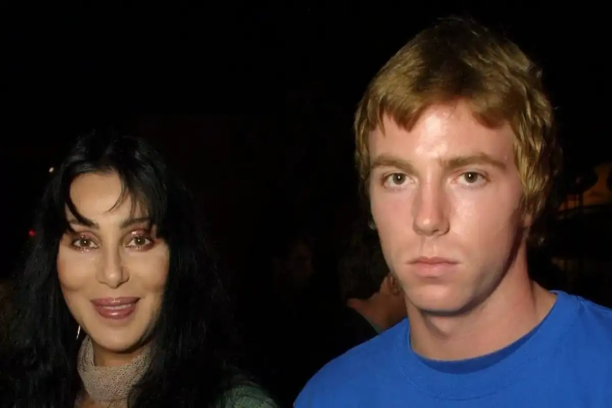 Cher busca la tutela de su hijo de 47 años por razones no reveladas