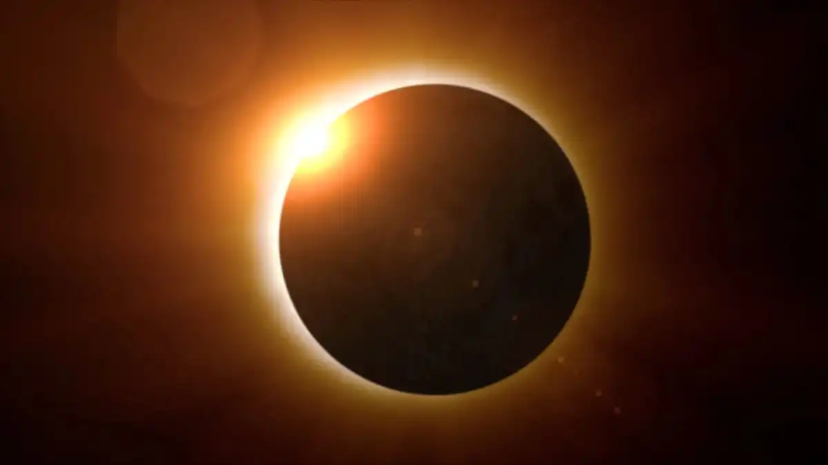 Eclipse solar de nubes en el condado de Bucks, Filadelfia, el lunes por la tarde