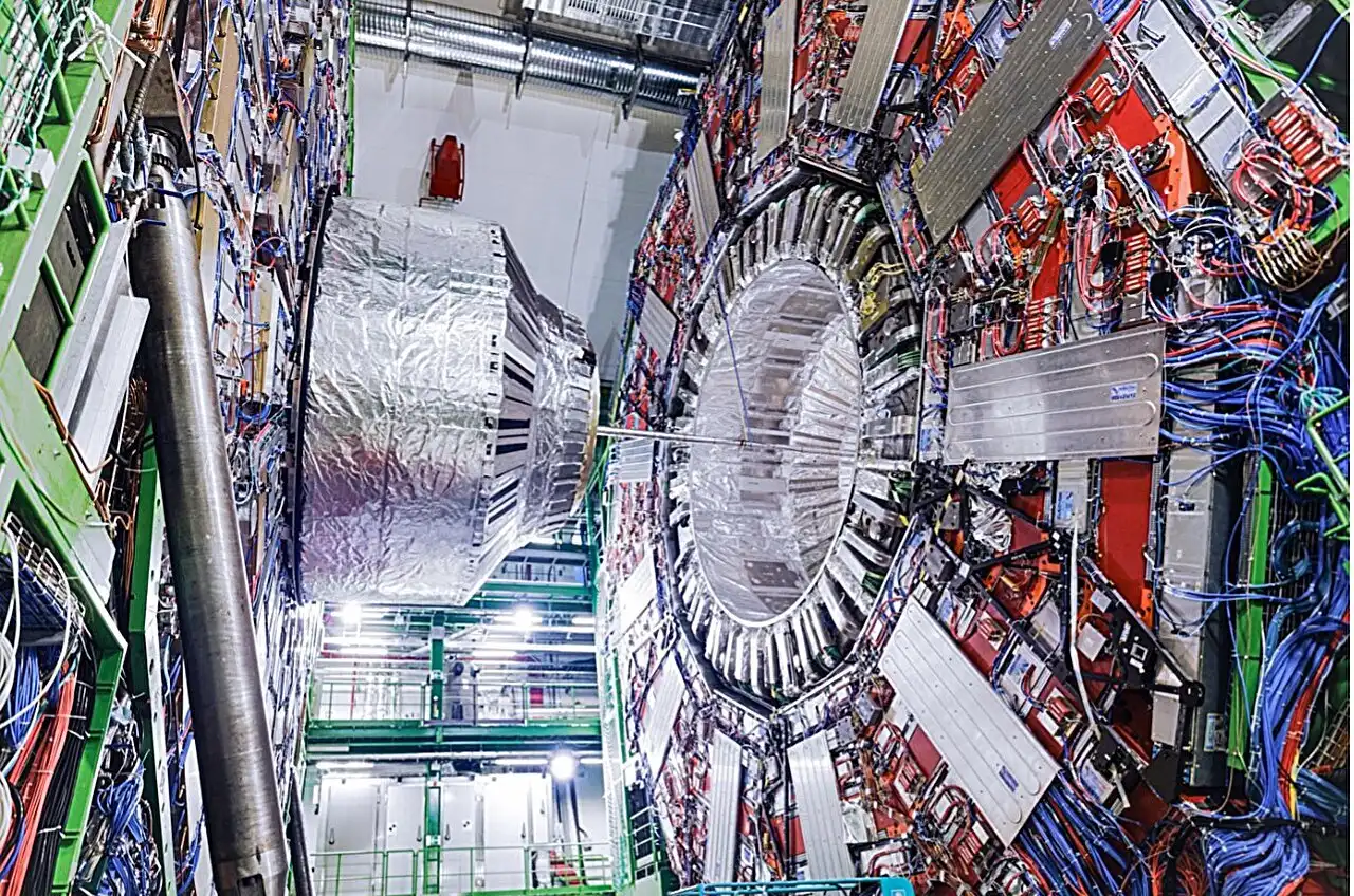 Experimento CMS El CERN mide el parámetro clave Modelo Estándar