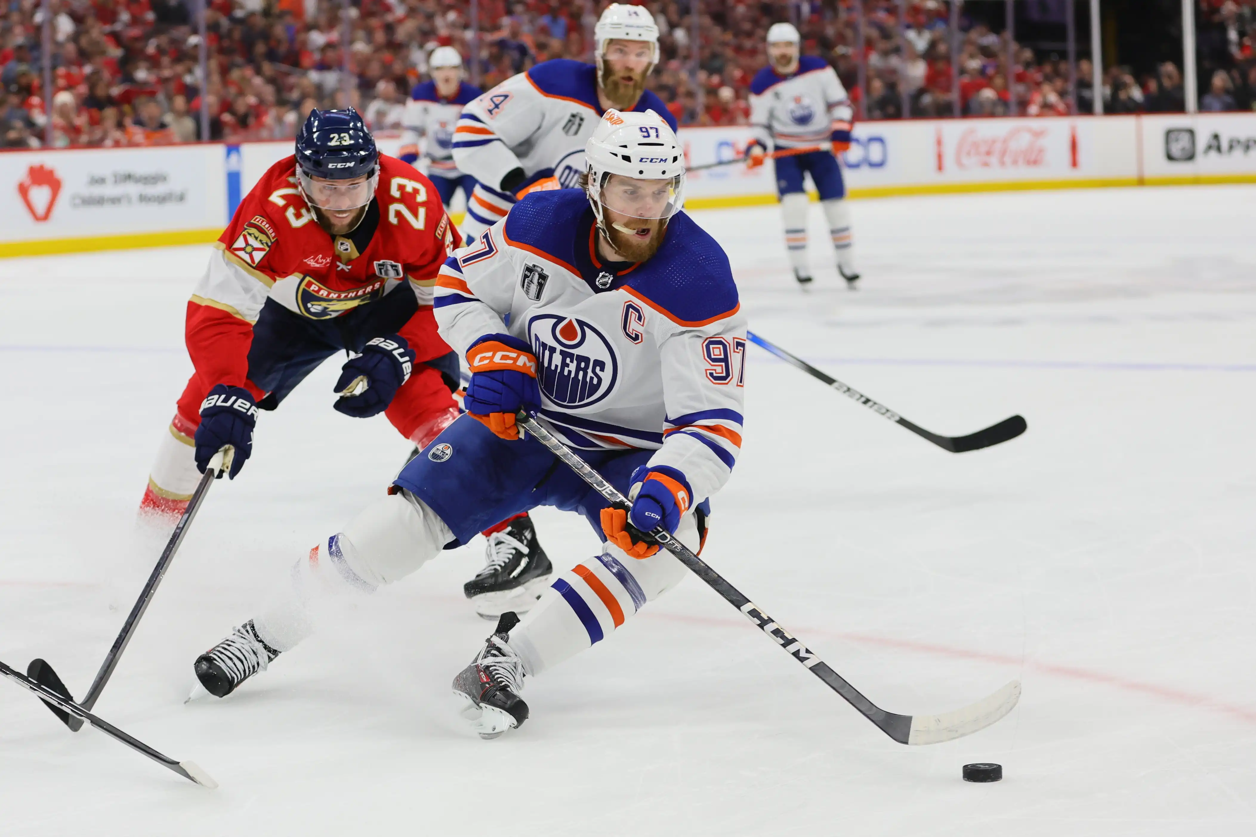 Connor McDavid se une al club del Trofeo Conn Smythe Los Oilers pierden la Copa Stanley