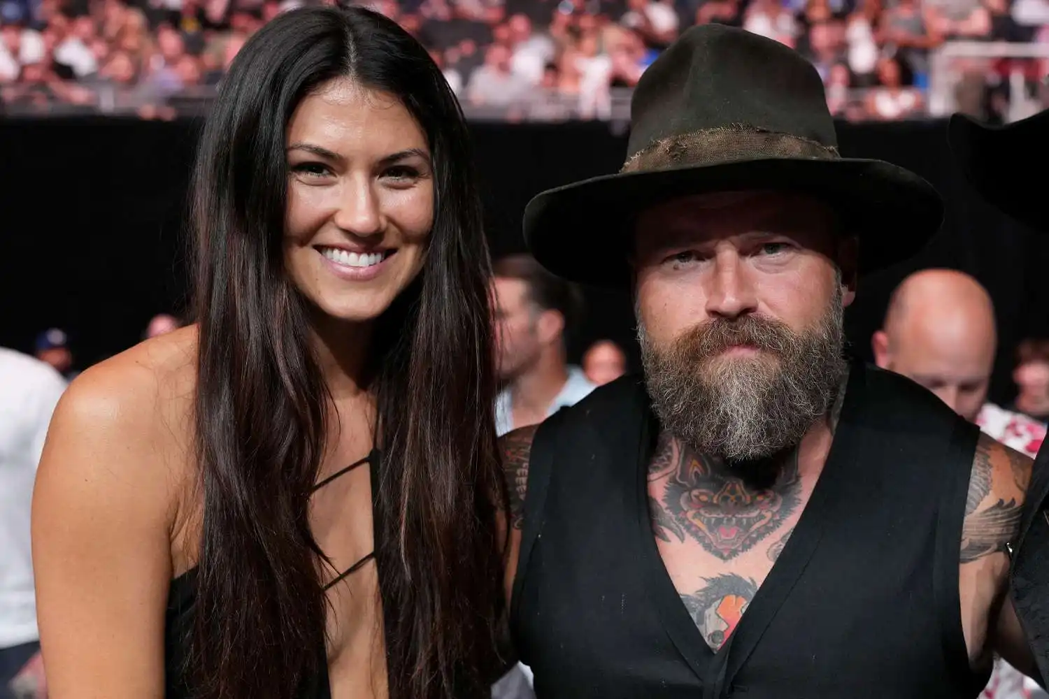 La estrella de country Zac Brown Kelly Yazdi divorcio 4 meses de matrimonio