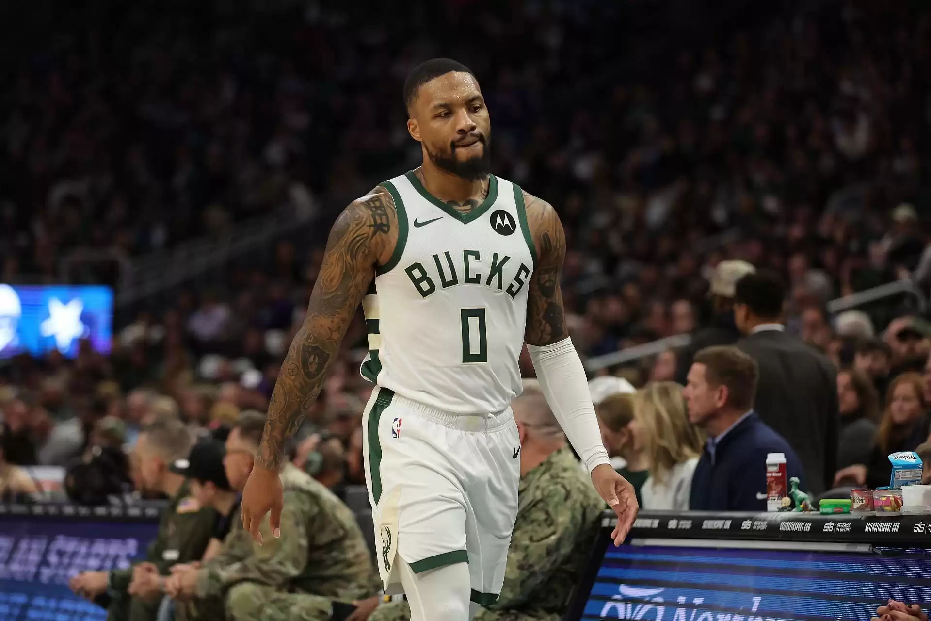 Actualización de la lesión de Damian Lillard: la superestrella de los Milwaukee Bucks está descartada contra Indiana Pacers tras una lesión en la pantorrilla