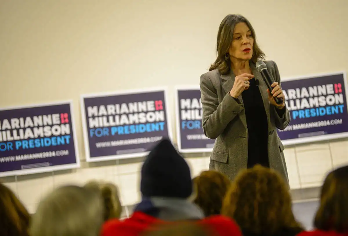 La candidata presidencial demócrata Marianne Williamson visitó Las Vegas esta semana