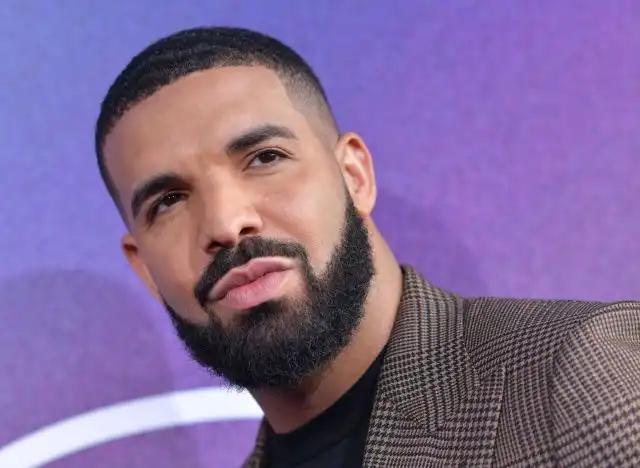Drake se filtra en línea: los fanáticos debaten la autenticidad generada por IA