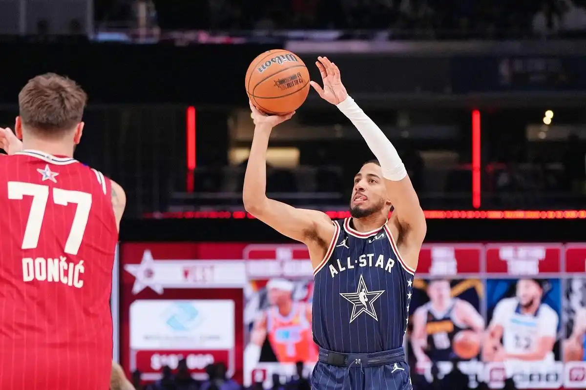 El Este anota 211 puntos para vencer al Oeste en el Juego de Estrellas de la NBA