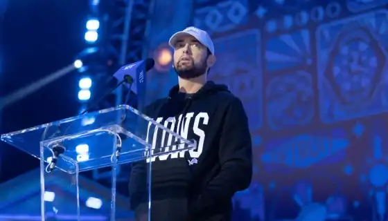 Eminem hace referencia al tiroteo de Megan Thee Stallion en su nueva canción Houdini