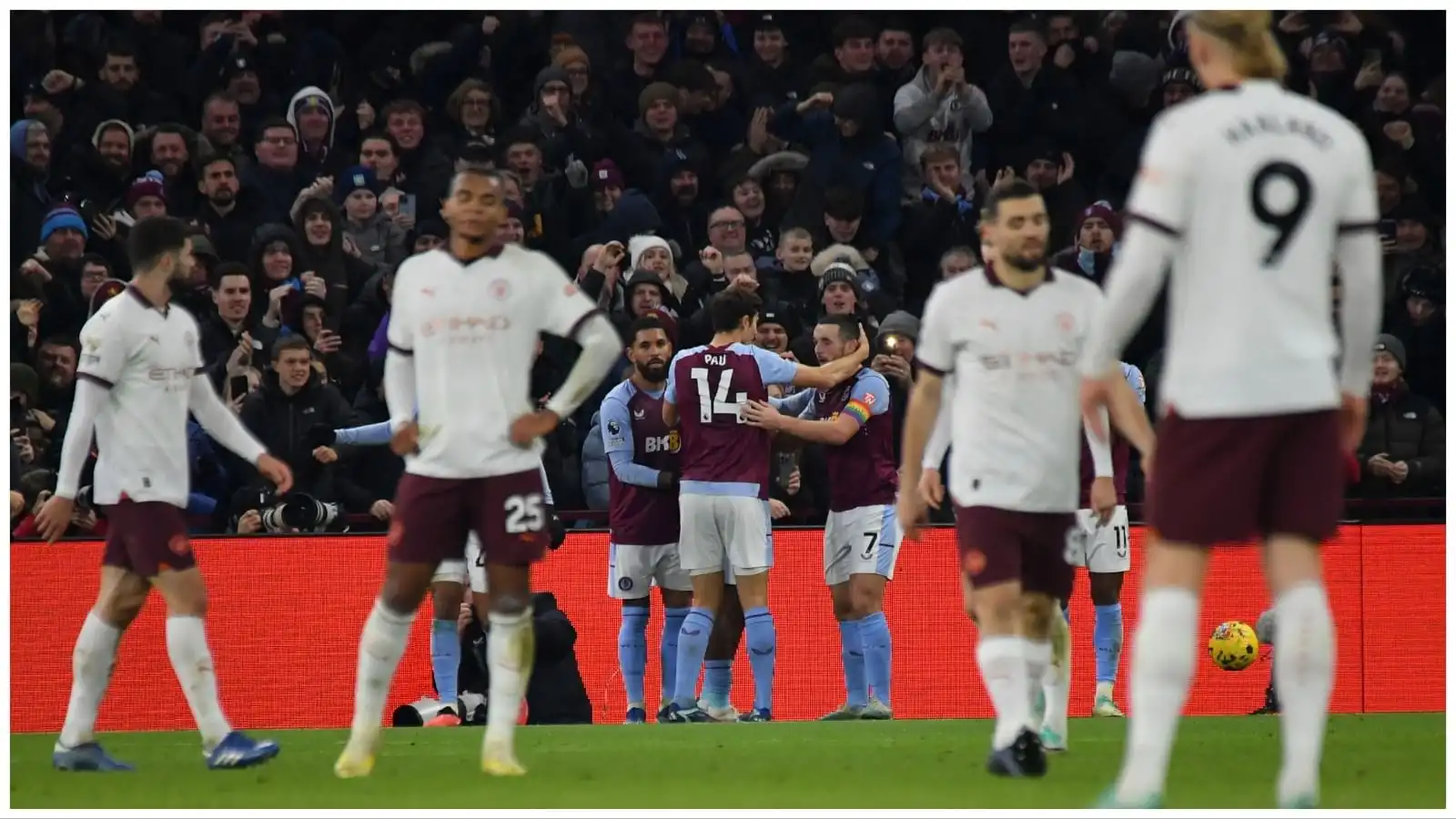 El Villa de la Premier League sorprende al Manchester City El Manchester United derrota al Chelsea