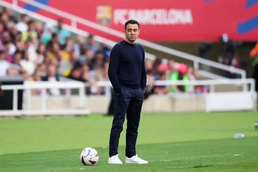 El presidente del FC Barcelona, Xavi, critica la victoria de la afición del Rayo Vallecano