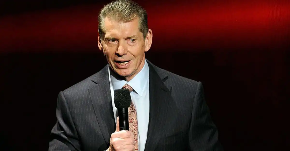 Ex empleado de WWE alega tráfico sexual Vince McMahon BreakingNews.ie