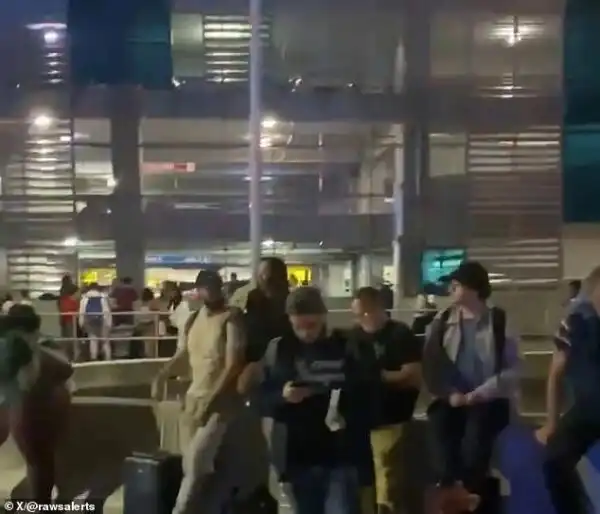 Incidente de seguridad EVACUADO en el aeropuerto de Fort Lauderdale - VIDEO