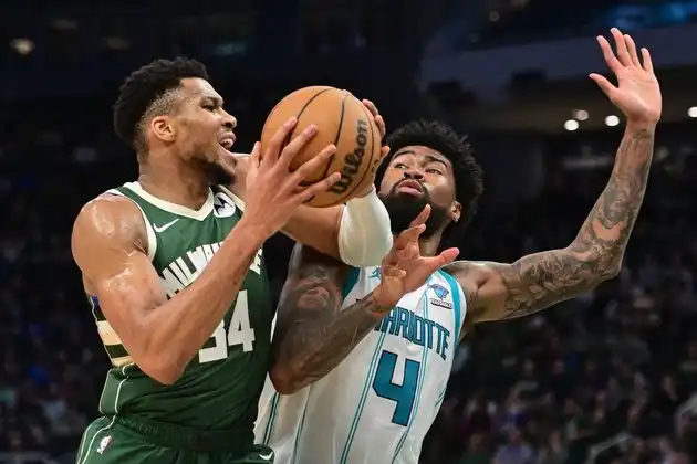 Giannis Antetokounmpo Los Bucks continúan su racha contra los Bulls