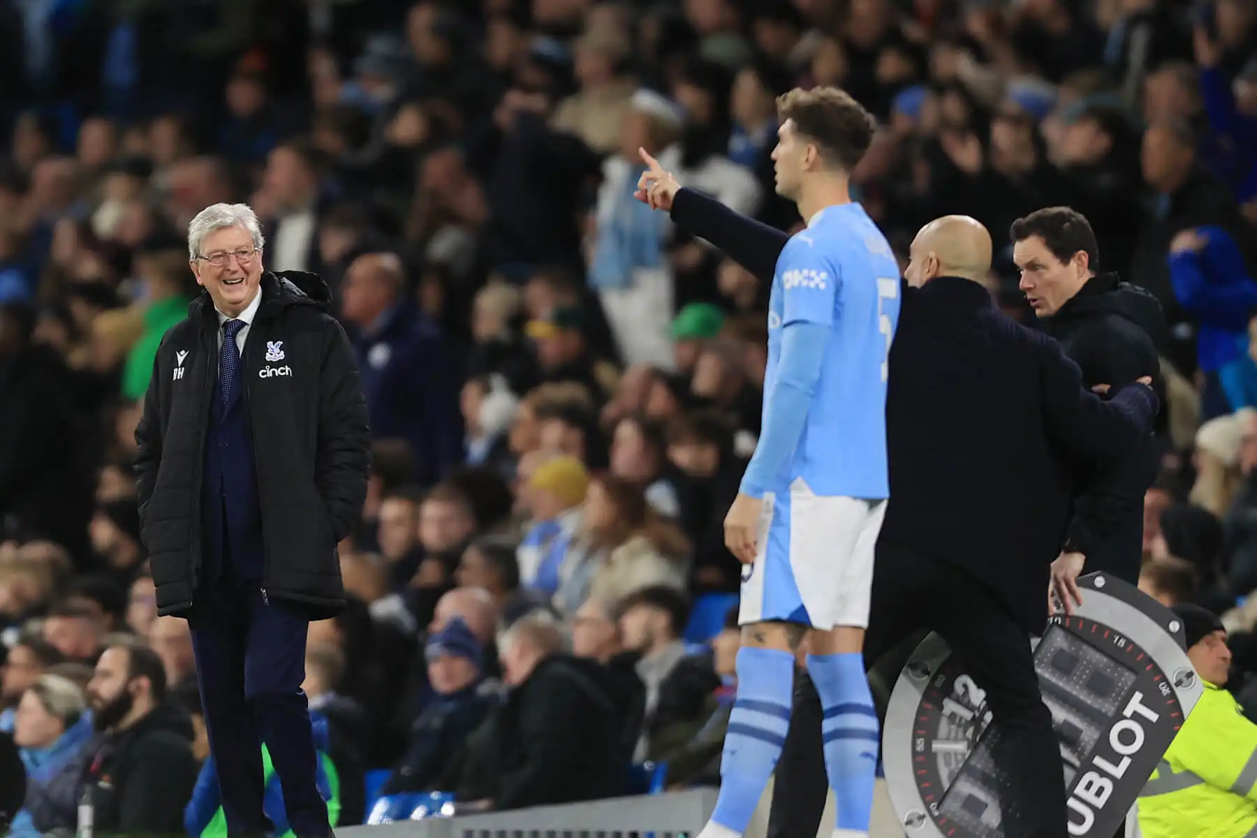 Hodgson niega reírse del drama penal de Guardiola Palace Man City