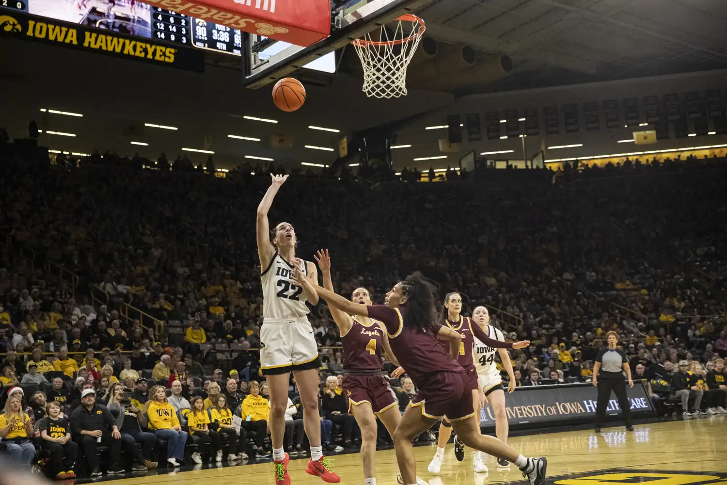 Baloncesto femenino de Iowa: racha de 10 victorias consecutivas en 2024 con victoria sobre Minnesota