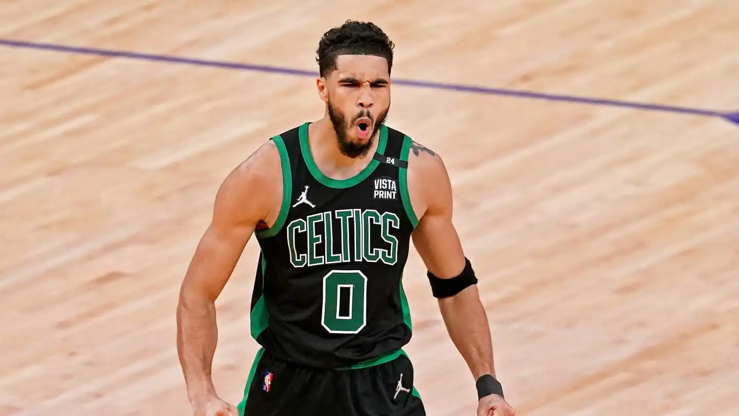 Jayson Tatum hace historia en la NBA en el Mavs-Celtics