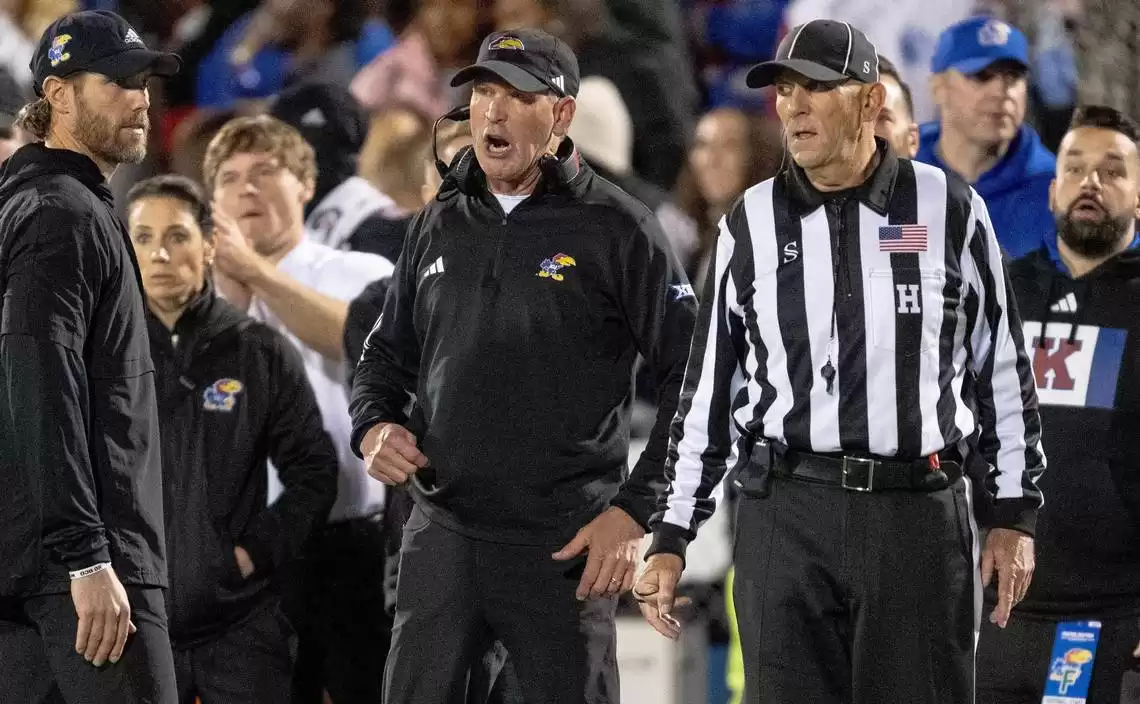 Análisis de las calificaciones del fútbol americano de Kansas Kansas Jayhawks cierra la derrota Kansas State Wildcats