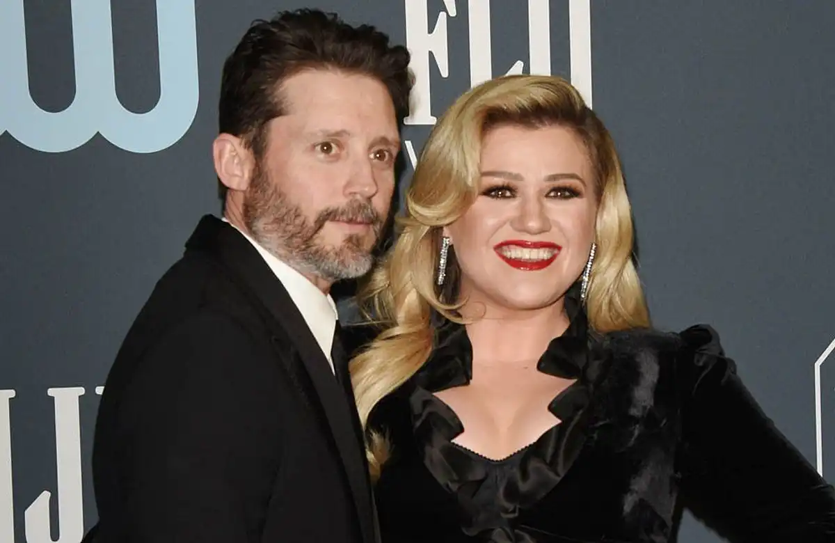 El ex marido de Kelly Clarkson supuestamente afirma que no era lo suficientemente sexy para The Voice