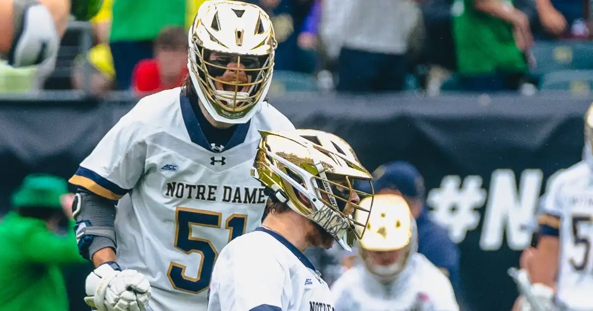 Kevin Corrigan y los hermanos Kavanaugh reaccionan al título nacional de lacrosse de Notre Dame