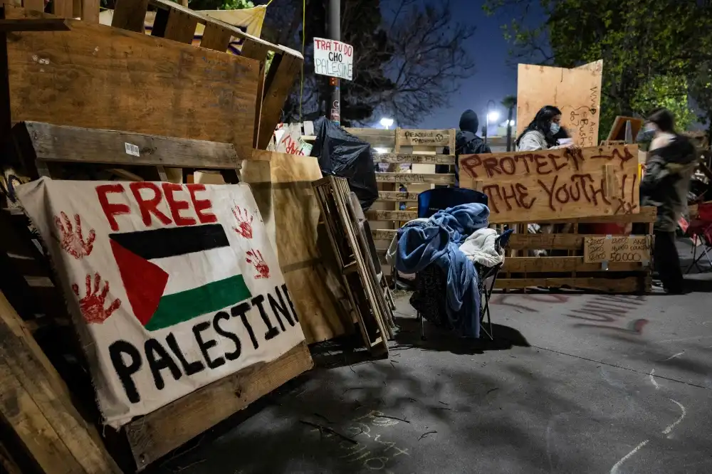 Macklemore apoya a los palestinos y a las protestas universitarias con una nueva vía