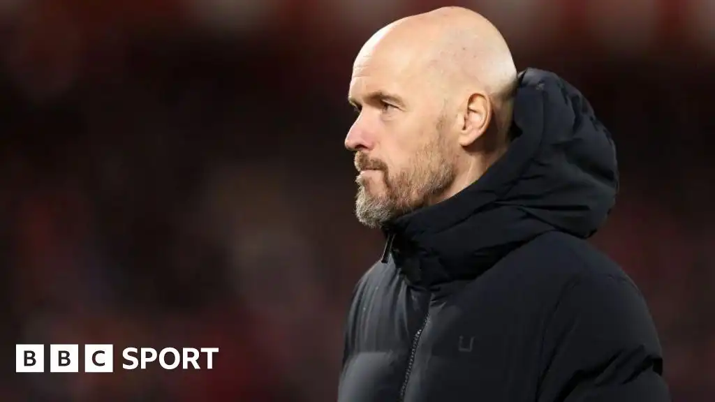 Manchester United: Erik ten Hag rascándose la cabeza - Paul Robinson