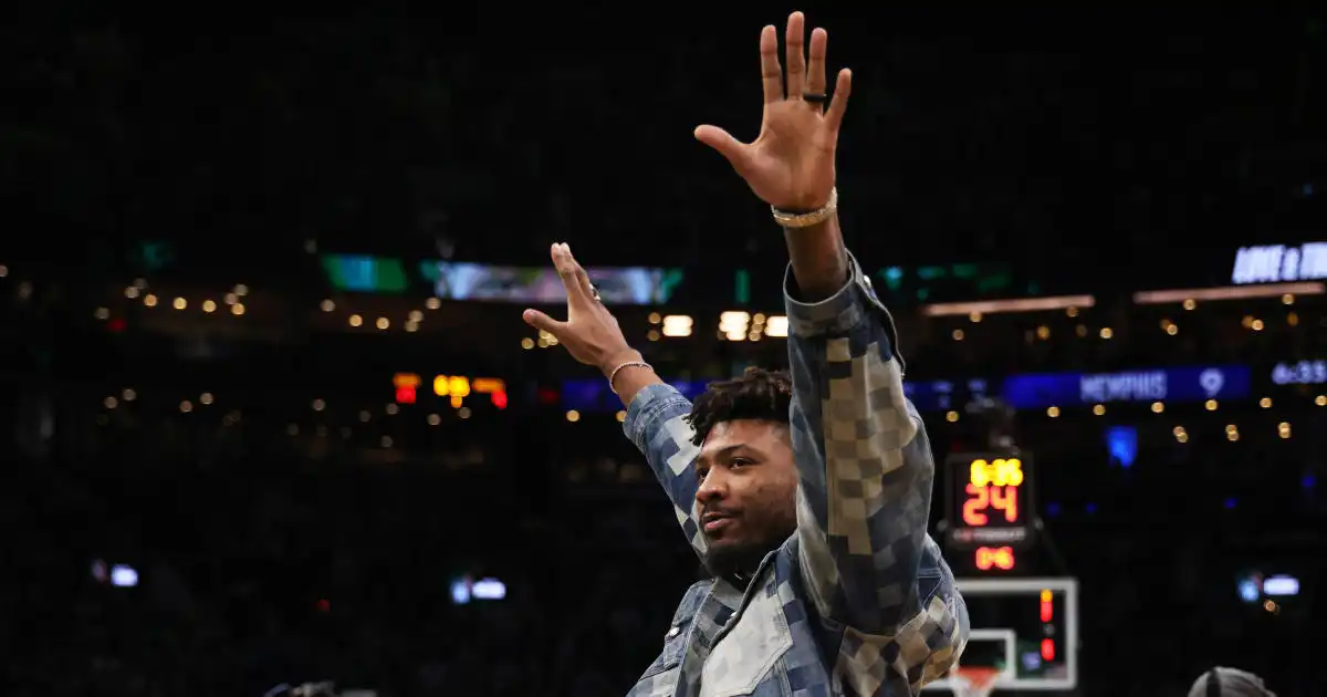 Marcus Smart homenajeado por los Celtics durante su emotivo regreso a Boston