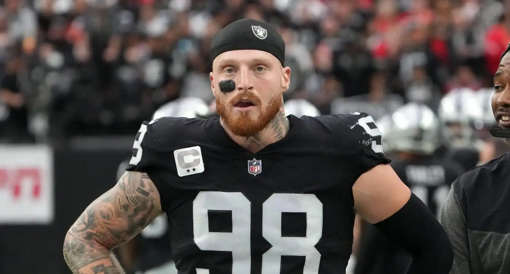 Maxx Crosby: Apagando a las estrellas de los Raiders