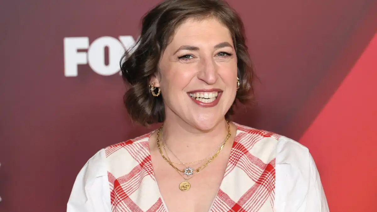 Mayim Bialik se retira como presentadora de 'Jeopardy!', dejando solo a Ken Jennings