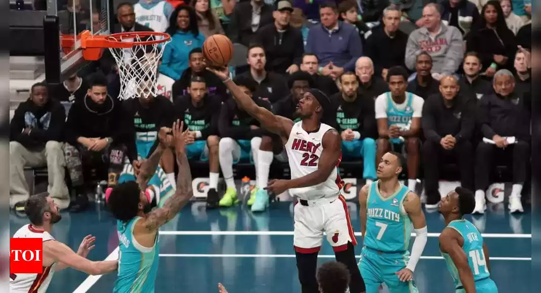 Miami Heat derrota 111-105 a Charlotte Hornets con 32 puntos de Jimmy Butler