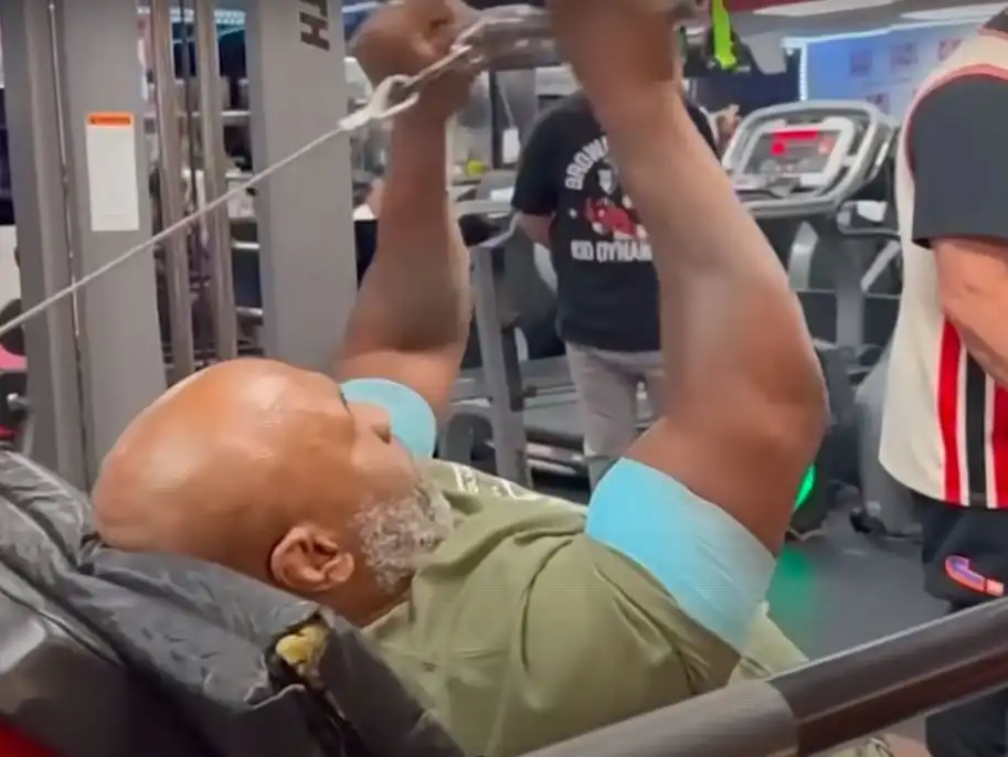 Rutina de entrenamiento de Mike Tyson para mayores de 50 años: desafiando la edad y las expectativas