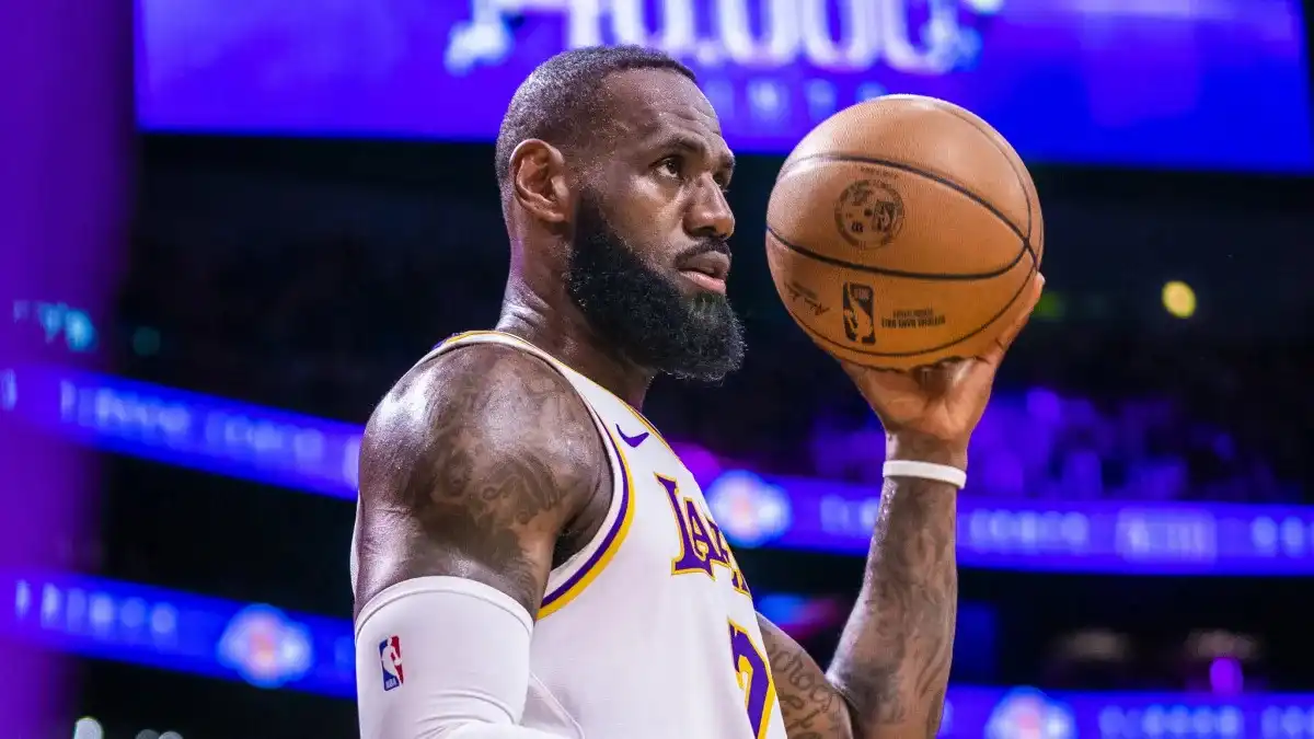 NBA: LeBron James supera la barrera de los 40.000 puntos LA Lakers pierden Denver Nuggets