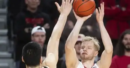 El baloncesto de Nebraska derrota a Purdue: primera victoria sobre el equipo No. 1 desde 1982