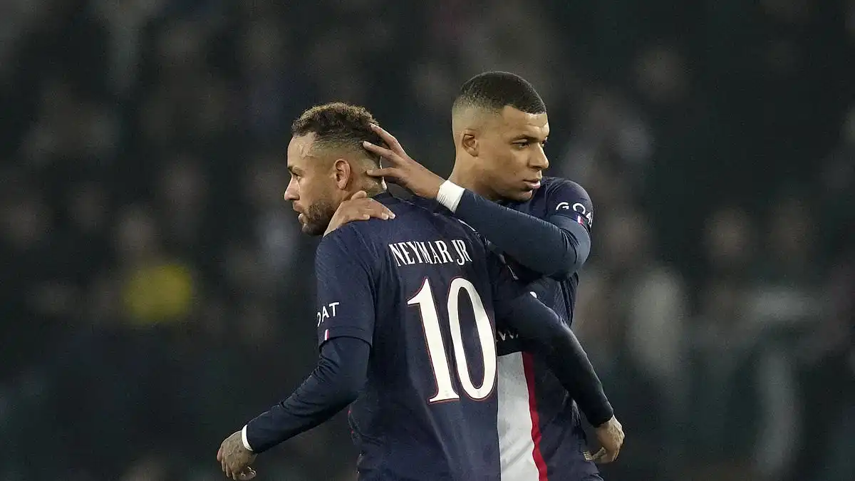 A Neymar le gusta una publicación en las redes sociales en la que critica a su excompañero de equipo en el PSG, Mbappé