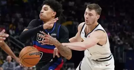 Nuggets Pistons 3 puntos de la victoria de Denver por 107-103 Detroit