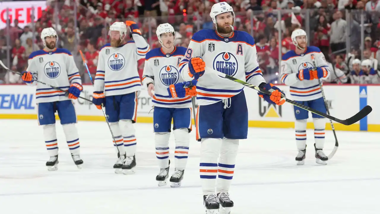 Los Oilers confían en recuperarse en el Juego 1 y perder la Final de la Copa Stanley NHL.com