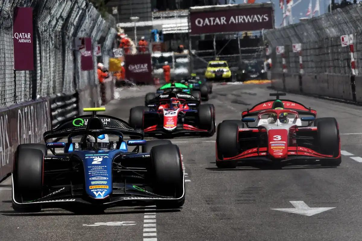 O'Sullivan consigue su primera victoria en la F2 tras aprovechar la parada en boxes del Virtual Safety Car