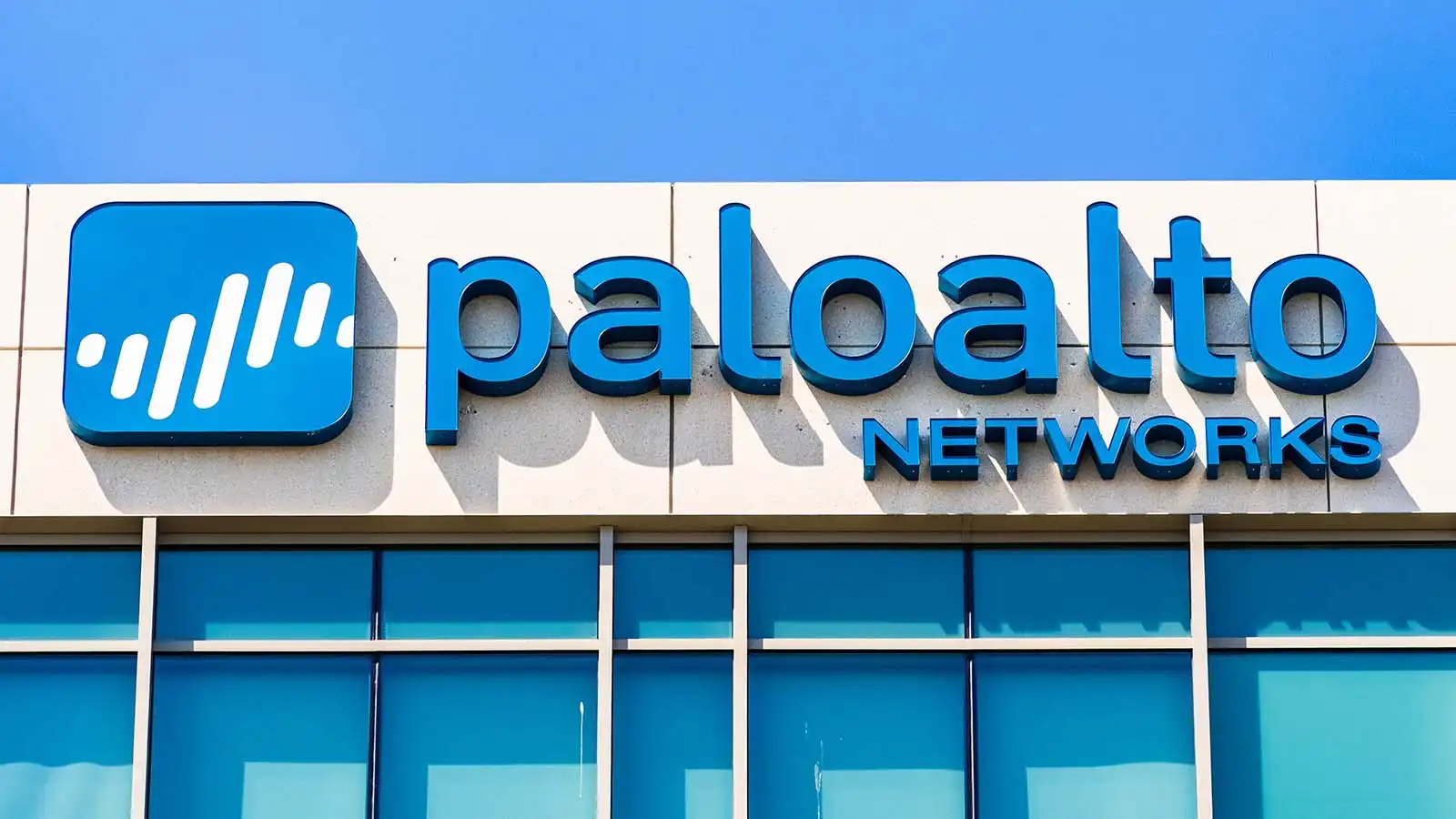Las acciones de Palo Alto Networks (PANW) caen un 24% hoy